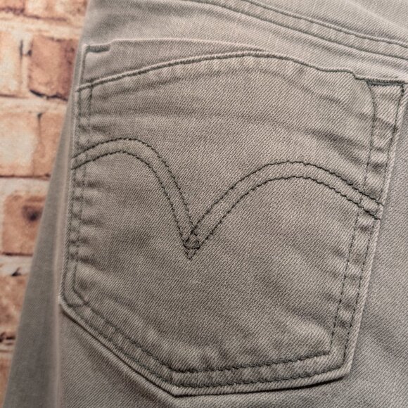 Levi's Capris Jeans Gray Cropped Size 6 W28 - Picture 9 of 15